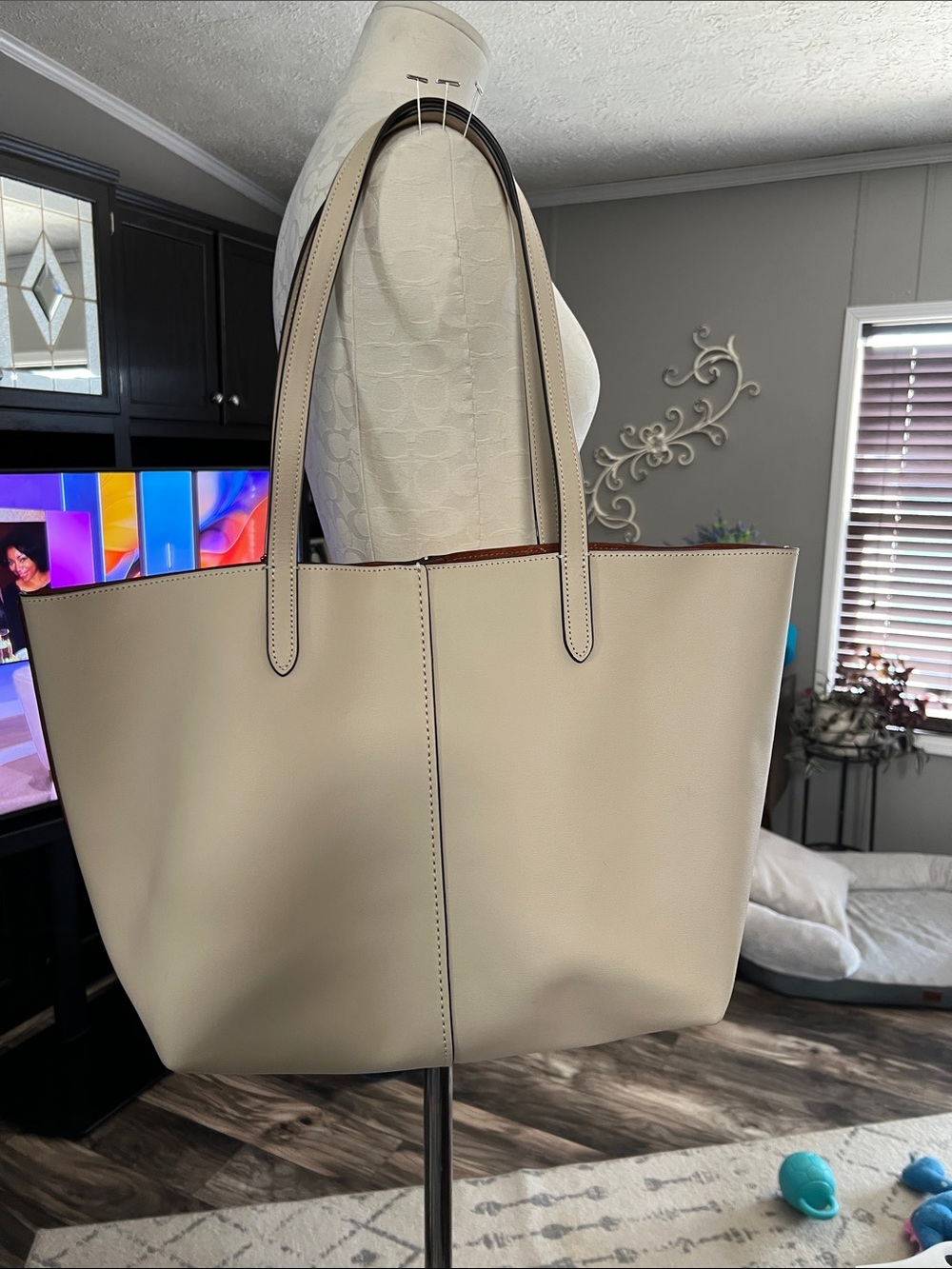 Coach Cream Smooth Leather Slouchy Tote - Picture 2 of 4
